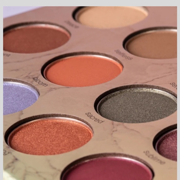New Ofra Lotus Palette - Picture 6 of 6